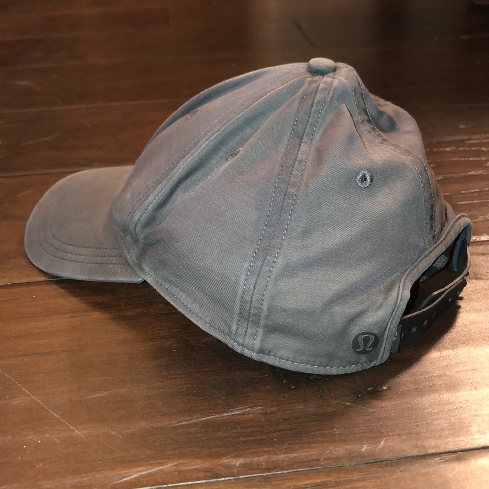 Lululemon hat
